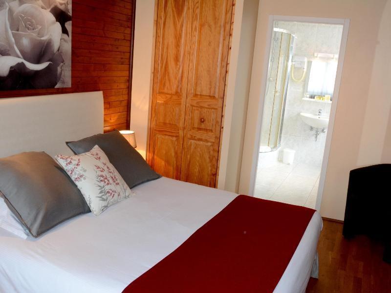 Logis Hotel Du Centre - Halte Ideale En Cyclotourisme Avec Garage A Velos Clos Мольсайм Екстер'єр фото