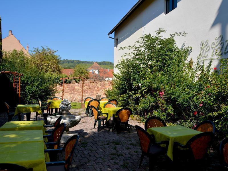 Logis Hotel Du Centre - Halte Ideale En Cyclotourisme Avec Garage A Velos Clos Мольсайм Екстер'єр фото
